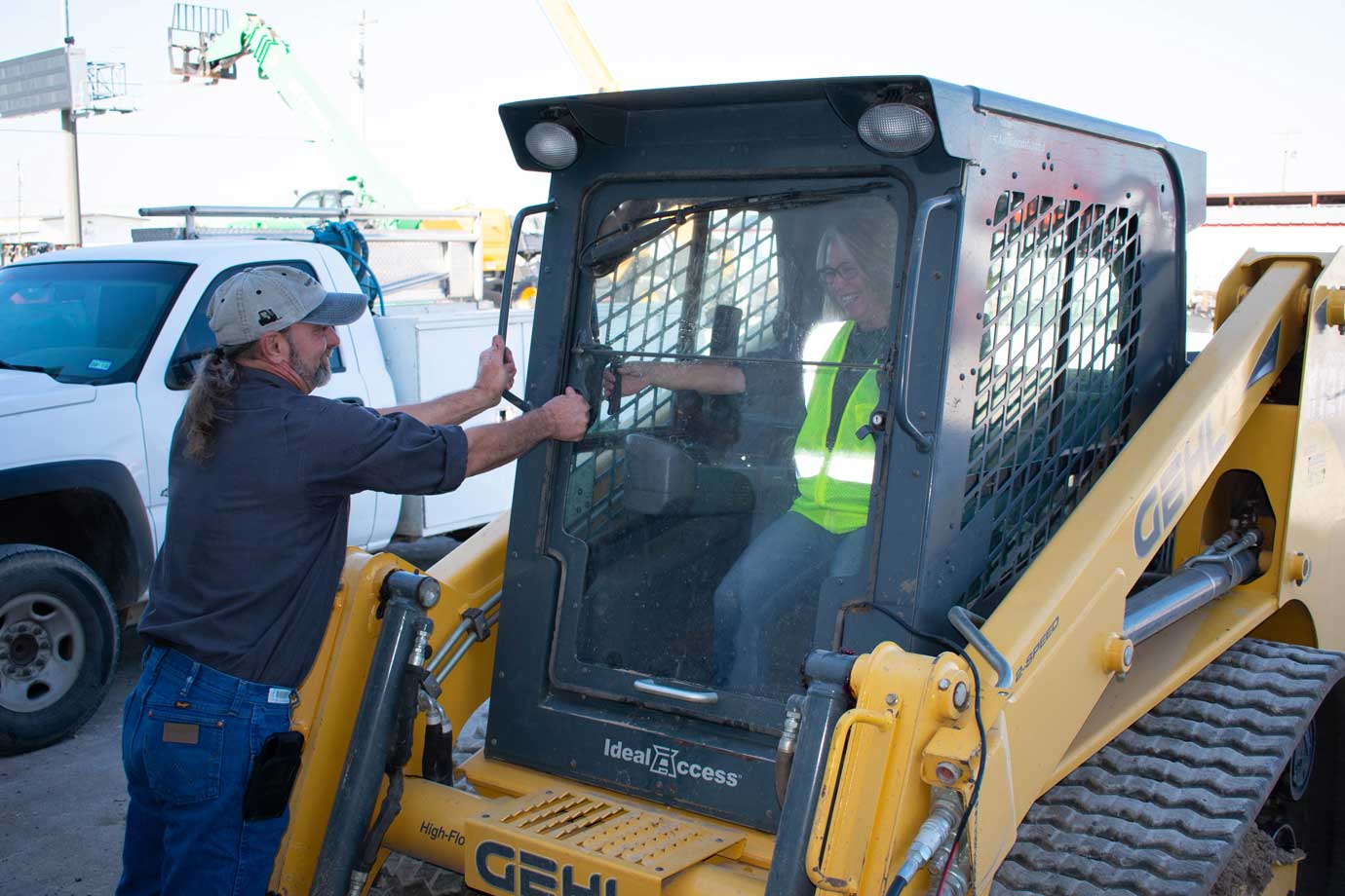 Forklift Dealer